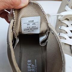 合成皮スニーカー　お引き取り決まりましたの画像