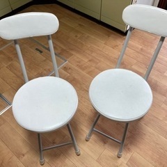 ニトリ折り畳みチェア(２脚)