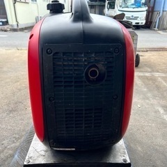 新ダイワ インバーター発電機 iEG1600M 超軽量 ポータブル 防音 災害 防災 非常用 充電 レジャー 100Vの画像