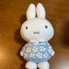ミッフィー　ぬいぐるみ