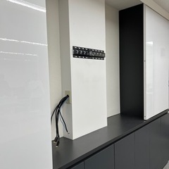 オフィス家具 収納棚 ホワイトボード付の画像