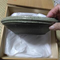 大幅値下げ！箱入り菓子鉢　古いですの画像