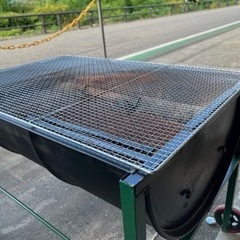 ドラム缶を半分に切って作ったBBQコンロ  値下げ