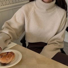 ミニ丈ニットの画像