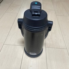 サーモス 2リットル 水筒の画像