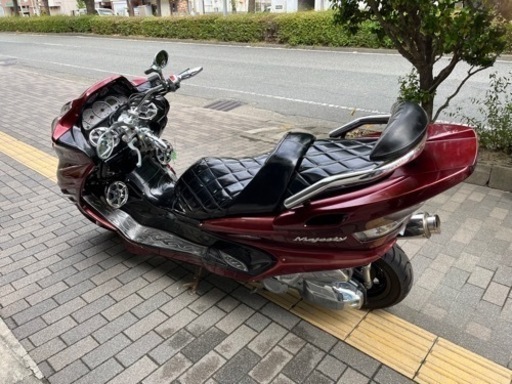 YAMAHA マジェスティ　希少マフラー4発スピーカー LED付き