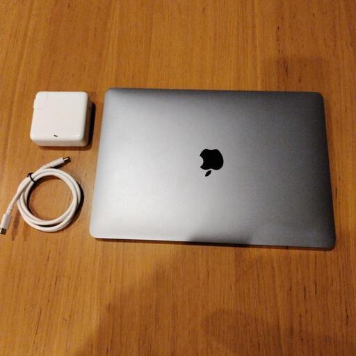 美品MacBook Pro 2019 windows11搭載モデル