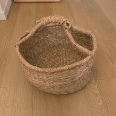 かご　直径30cmくらい