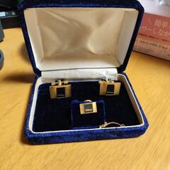 Nikonのカフスボタンの画像