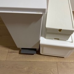 ゴミ箱　収納ケース　コードカバー