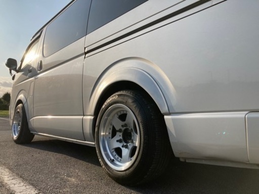 限界価格（ ;  ; ）ハイエース　ホイール　タイヤ　4本セット