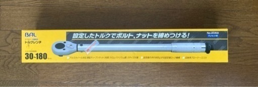 フロアジャッキ、トルクレンチ、十字レンチ、ナット