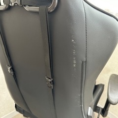 ゲーミングチェア　デスクチェアの画像