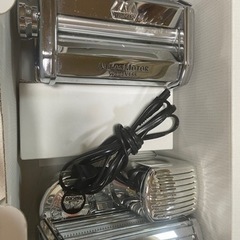 家庭用製麺機の画像