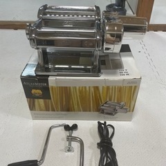 家庭用製麺機の画像