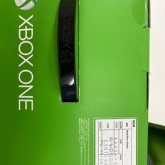 XBOX ONE 本体　ほぼ新品の画像