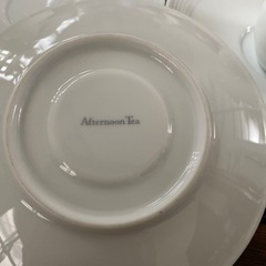 afternoon teaの食器の画像