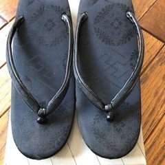 （8/20まで）黒　草履　23.5cmの画像