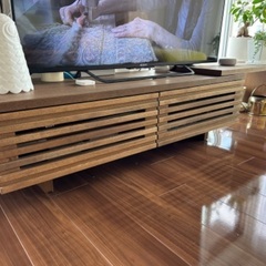 ウニコ　テレビボード
