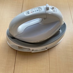 アイロン　Panasonic カルルの画像