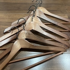 木製ハンガー5点