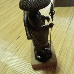 空海（弘法大師）像 合金製 牧田秀雲作 箱あり品 お譲りします。...