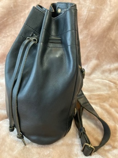 SLOW　スロウ　ワンショルダーバッグ　ボディーバッグ　本革フルレザー　メンズ