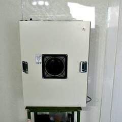 山口)下松市より　松定プレジション　ユニキューブ用空気清浄機　FAN　FILTER　UNIT　NSF-13BHF　単相100～240V　年式不明 　BIZKH15H