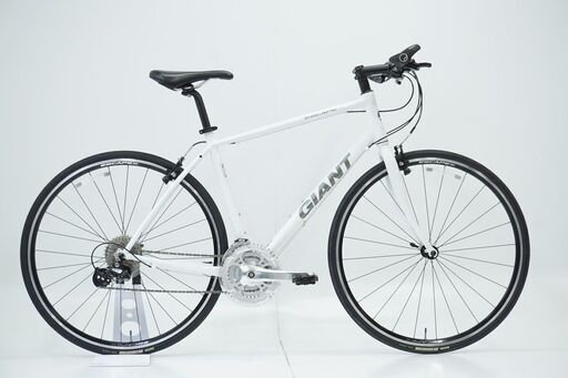 GIANT 「ジャイアント」 ESCAPE R3 2016年モデル Ｍサイズ クロスバイク