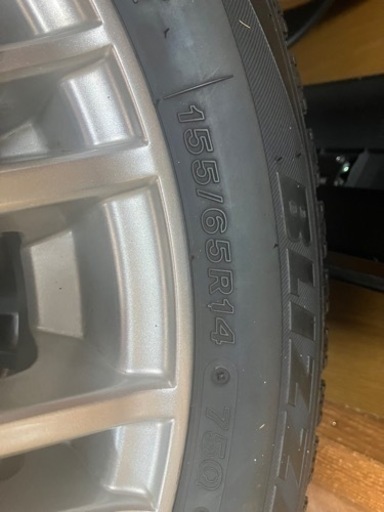ブリヂストン スタッドレスタイヤ 155/65/R14 ワゴンrなど