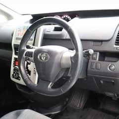 ミニバンでも運転のしやすさ👍早い者勝ち😈　トヨタ/ノア S iの画像