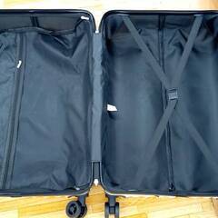 ★ジモティ割あり★  スーツケース　5泊～7泊用 白 H76×D49×W29 クリーニング済み YJ398の画像