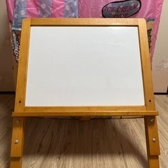 家庭保育園　ホワイトボード　お絵描きボード　木製