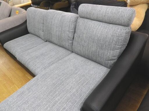 美品！！3人掛けカウチソファ 幅210㎝ ブラック×グレー ヘッドレスト1つ付き L字ソファー 2トーン モダン　西岡店 　