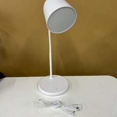 充電式スタンドライト  USBケーブル付属  明るさ3段階調節