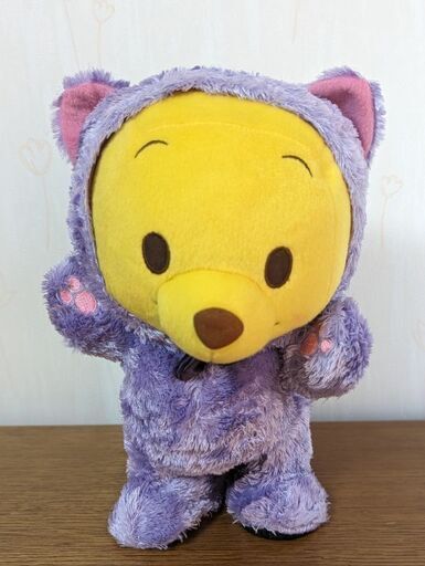 プーさん　電池で動くぬいぐるみ　猫…熊？バージョン