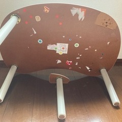 豆型テーブル 訳ありの画像