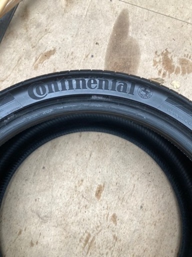 定価8万新品未使用コンチネンタルタイヤ225/35R20 アウディベンツ Continental