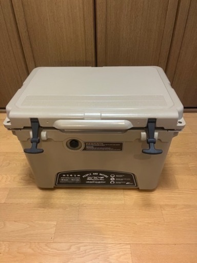 クーラーボックス