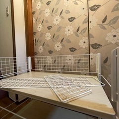 収納ラックの画像