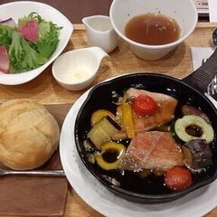 ご飯食べに行ける友達募集してます！