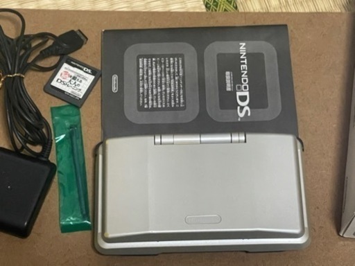 懐かし！NintendoDS 本体に脳トレソフト付き！