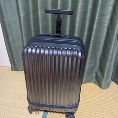 機内持ち込み可能　スーツケース