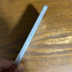 取りに来られる方のみ　iPhone5s シルバー64GBの画像