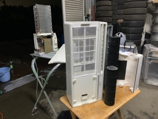 コロナ　ウィンドエアコン　完動品　点検清掃済み　エアコン　冷風機　扇風機　冷房