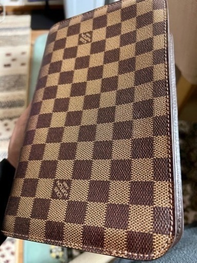 VUITTON セカンドバッグ