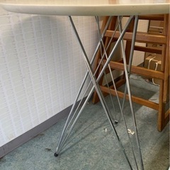 テーブルの画像