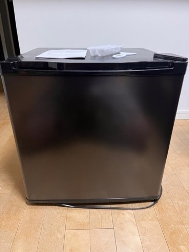1ドア　冷凍庫　32L