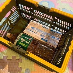 ハンドル付き折りたたみコンテナボックスの画像