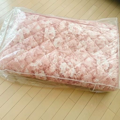 羊毛敷布団　羽毛掛け布団　西川リビング